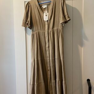 NWT Love Riche Dress, Size M, pockets!